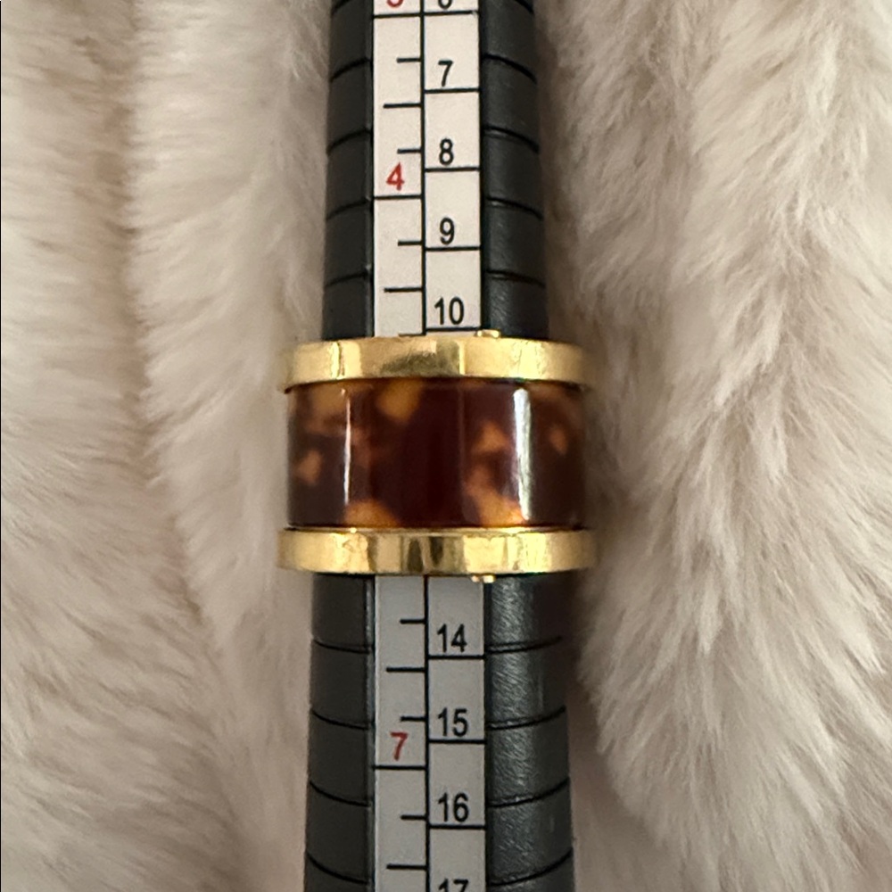 MICHAEL Michael Kors Gold and Brown Tortoise Shell Ring SZ 6 - Picture 6 of 6